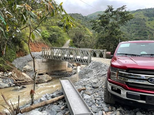 Bailey Bridge Steel Isotropic Bridge with Uniform Material High Modulus of Elasticity and Fast Construction Period for Various Uses